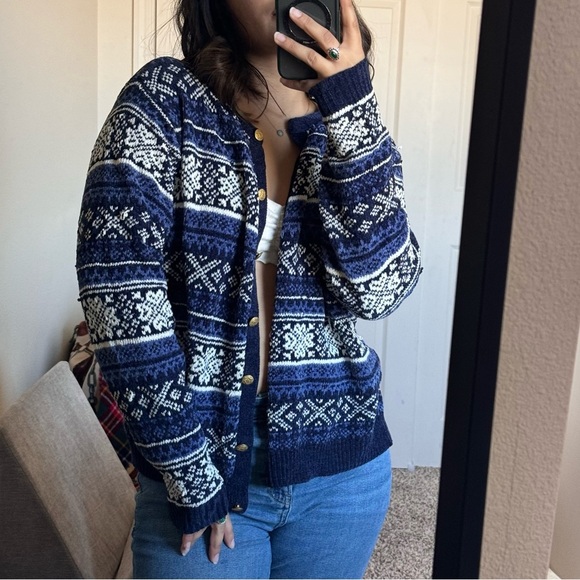 VINTAGE Chenille Cardigan with gold buttons - Picture 6 of 10